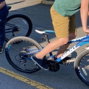Giant XtC sljr Blue and White