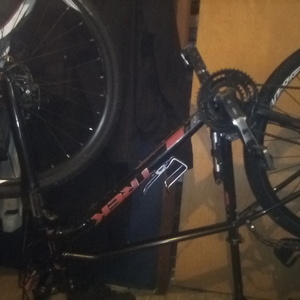 Trek 8.3 DS Black and Pink