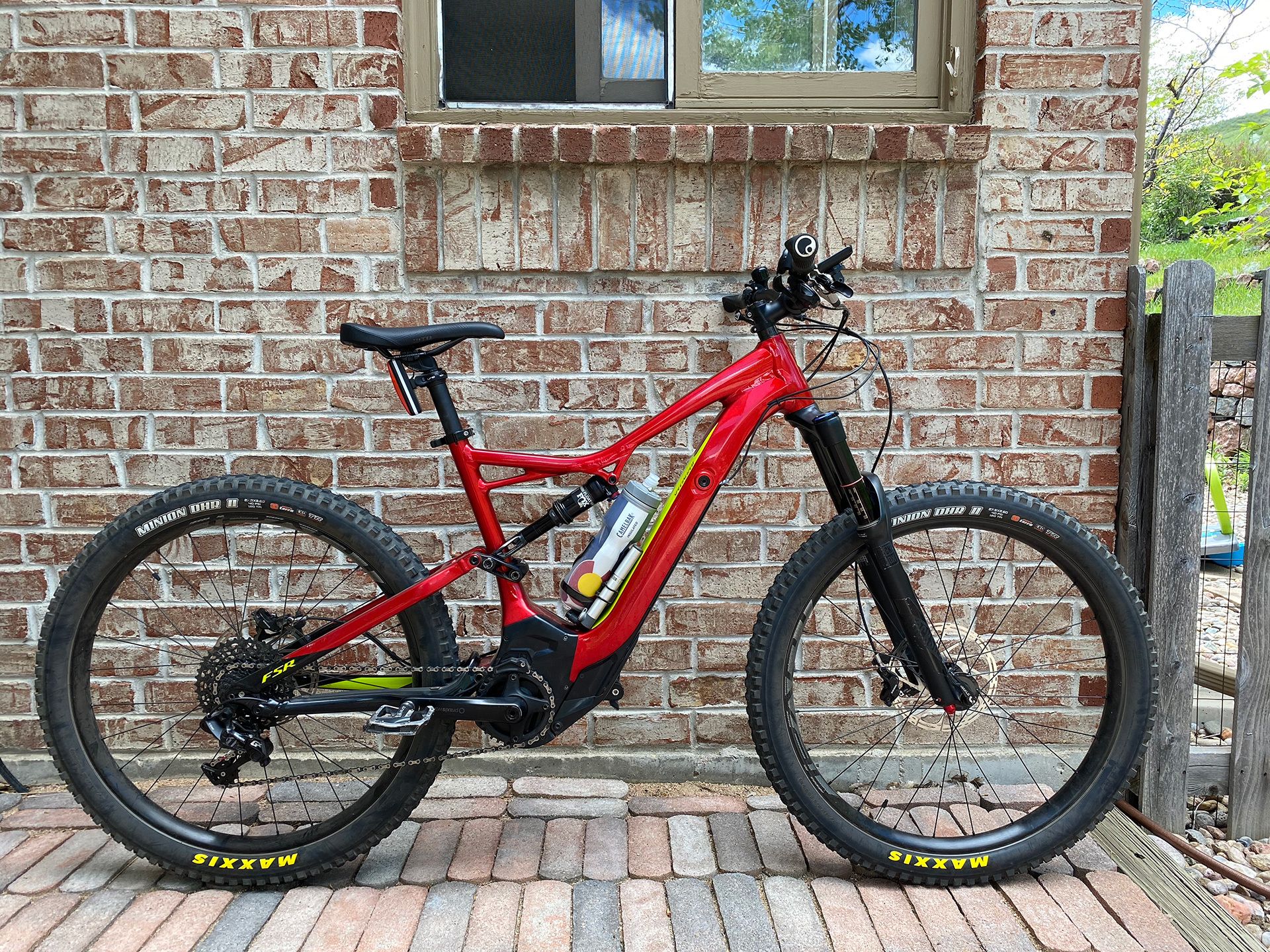 specialized levo 2017 specs