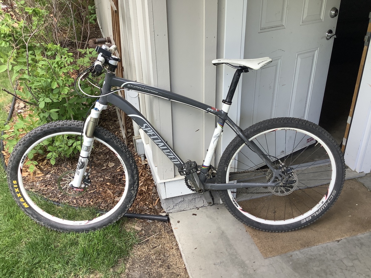2009 Specialized Stumpjumper Hardtail Mountain Bike 2009