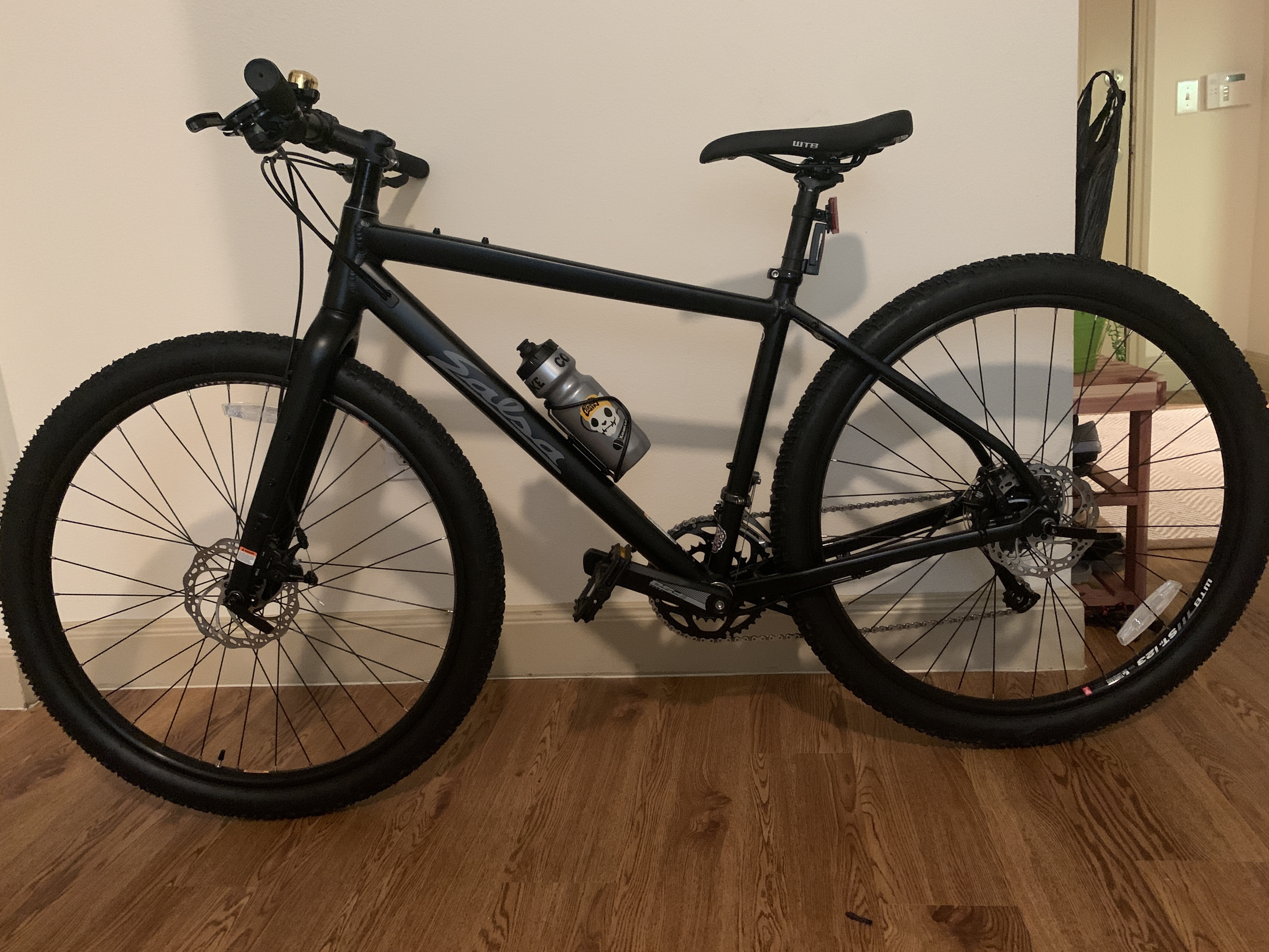 Salsa Journeyman Flat Bar Claris 650 Bike