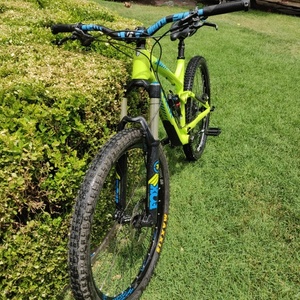 2016 Trek Remedy 9.8 Yellow or Gold