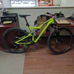 2017 Specialized Camber 29 Yellow or Gold