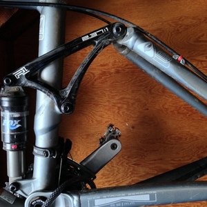 2007 Trek Fuel EX 9.0 Silver, gray or bare metal and Black