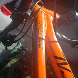 Conmencal Meta jr Orange