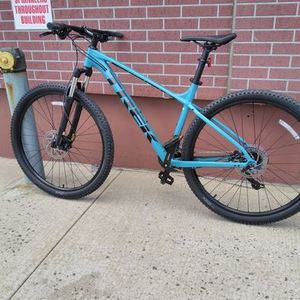 2020 Trek Marlin Teal