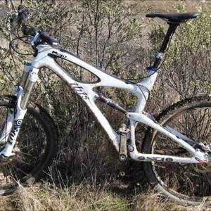 2009 Ibis Mojo White and Black
