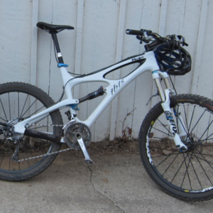 2009 Ibis Mojo White and Black