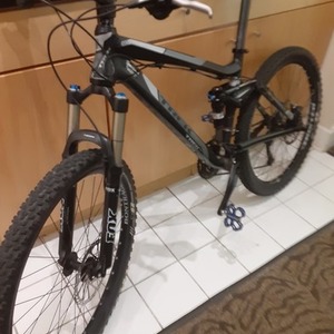 2011 Trek Fuel EX 8 Black and Silver, gray or bare metal