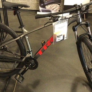 2020 Trek MARLIN 4 - 20 Silver, gray or bare metal