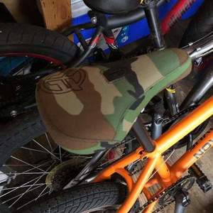 2015 Novus NOVUS (freeagent?) Orange