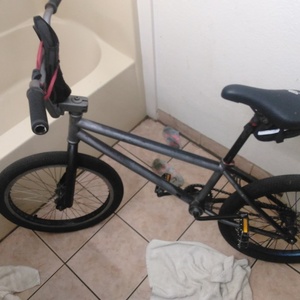 2020 Haro k400 Silver, gray or bare metal