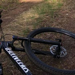 2017 Specialized 29 Large Black and Red