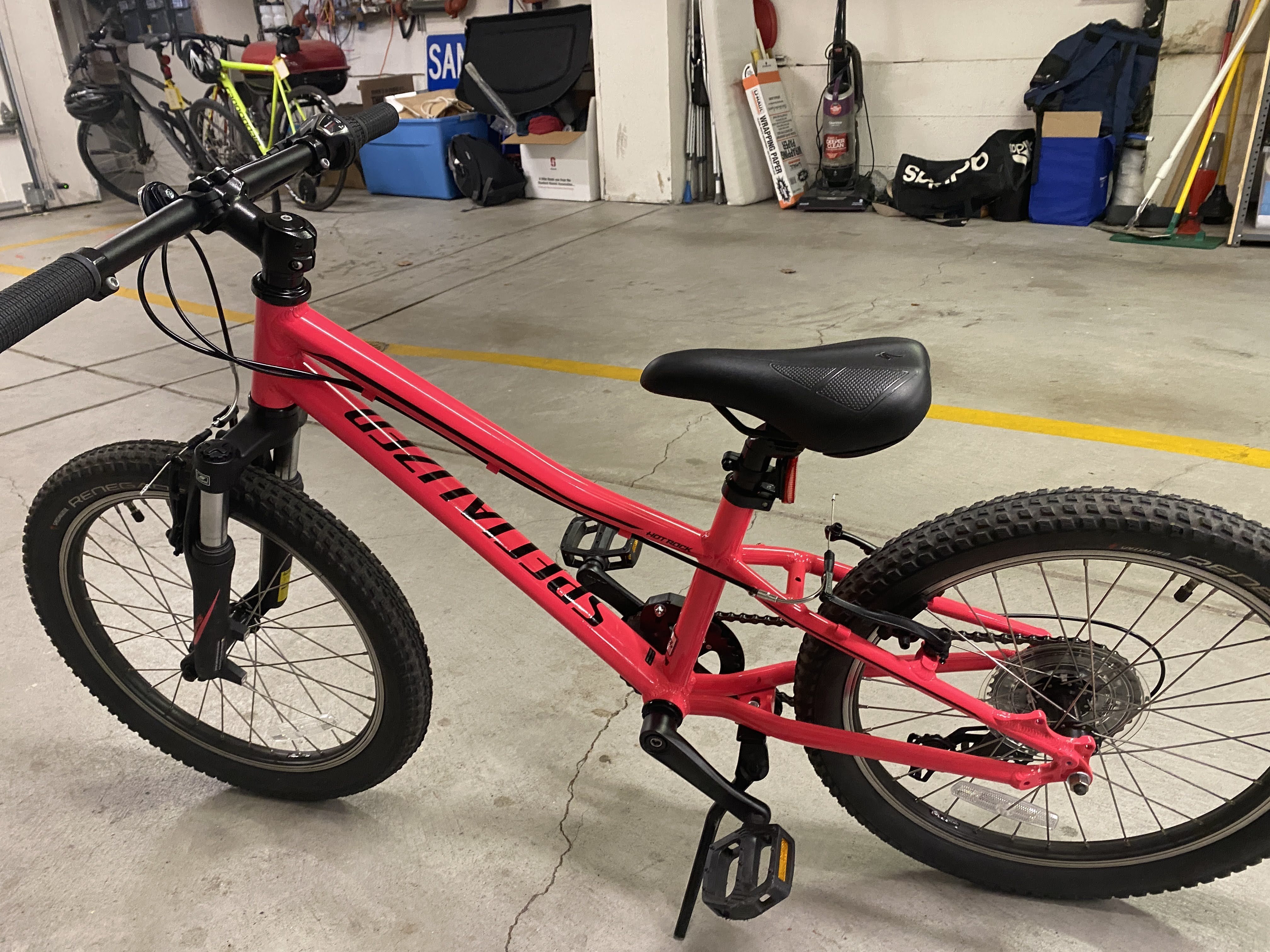 specialized hotrock bicycles