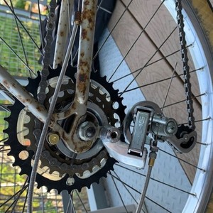 1982 Specialized Stumpjumper sport Silver, gray or bare metal