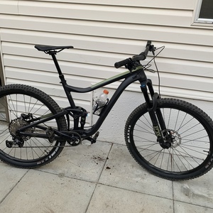 2020 Giant Trance 2 Black and Green