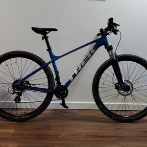 2020 Trek marlin 6 Blue