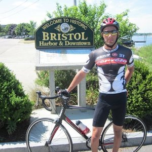 2012 Giant Defy Red, Black, and White