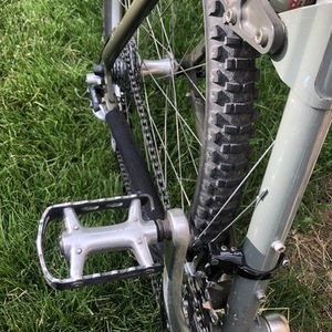 1994 Specialized Stumpjumper FSR Silver, gray or bare metal