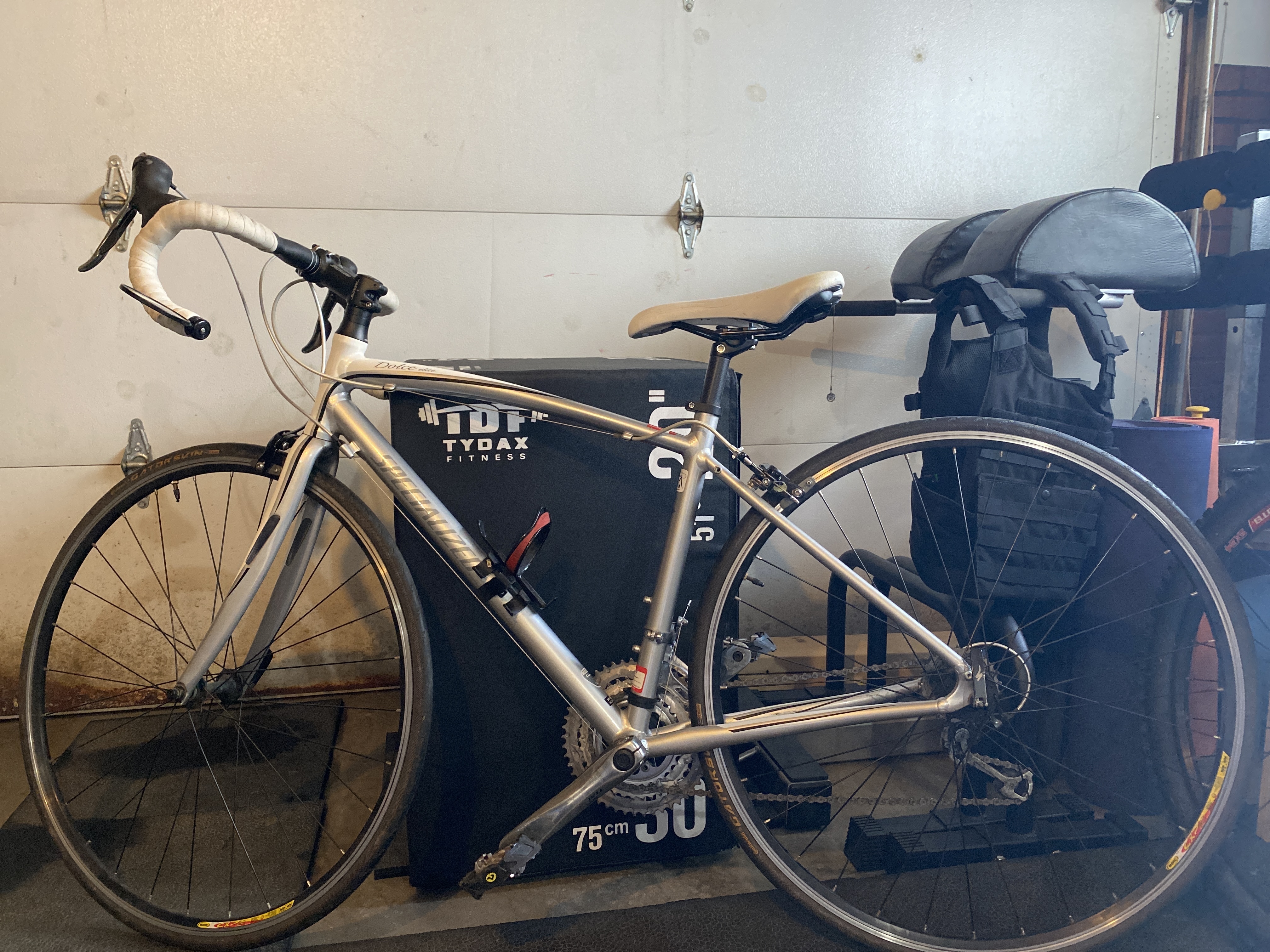 specialized dolce compact