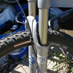 Trek 7.2 FX Disc White