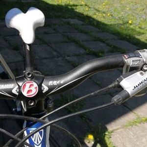 Trek 7.2 FX Disc White