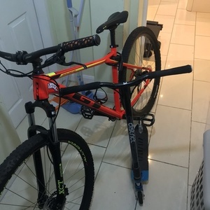 2018 GT Bicycles Avalanche sport Orange and Yellow or Gold