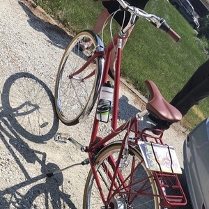 2017 Breezer Downtown 8 ST Red