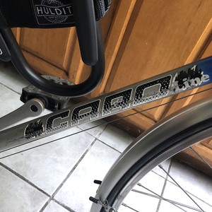 Cycles Caro Blue and Silver, gray or bare metal