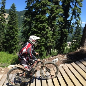 2014 Santa Cruz V10 Black and Red