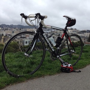 2010 Bianchi Via Nirone 7 Coast-2-Coast Black, White, and Red