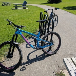 2016 Transition Bikes Patrol Carbon Blue and Pink