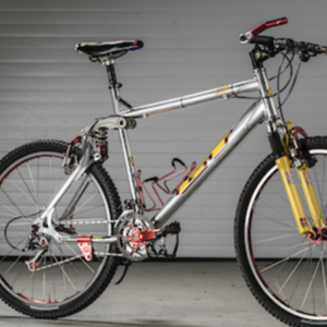 1995 GT Bicycles LTS2 Silver, gray or bare metal