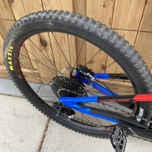 2020 Intense Carbine Red