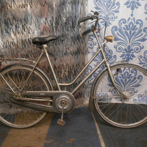 Union Extra Silver, gray or bare metal