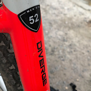 2019 Specialized Diverge Red and Black