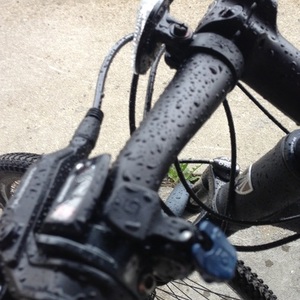 2012 Trek 8.5 DS Silver or Gray