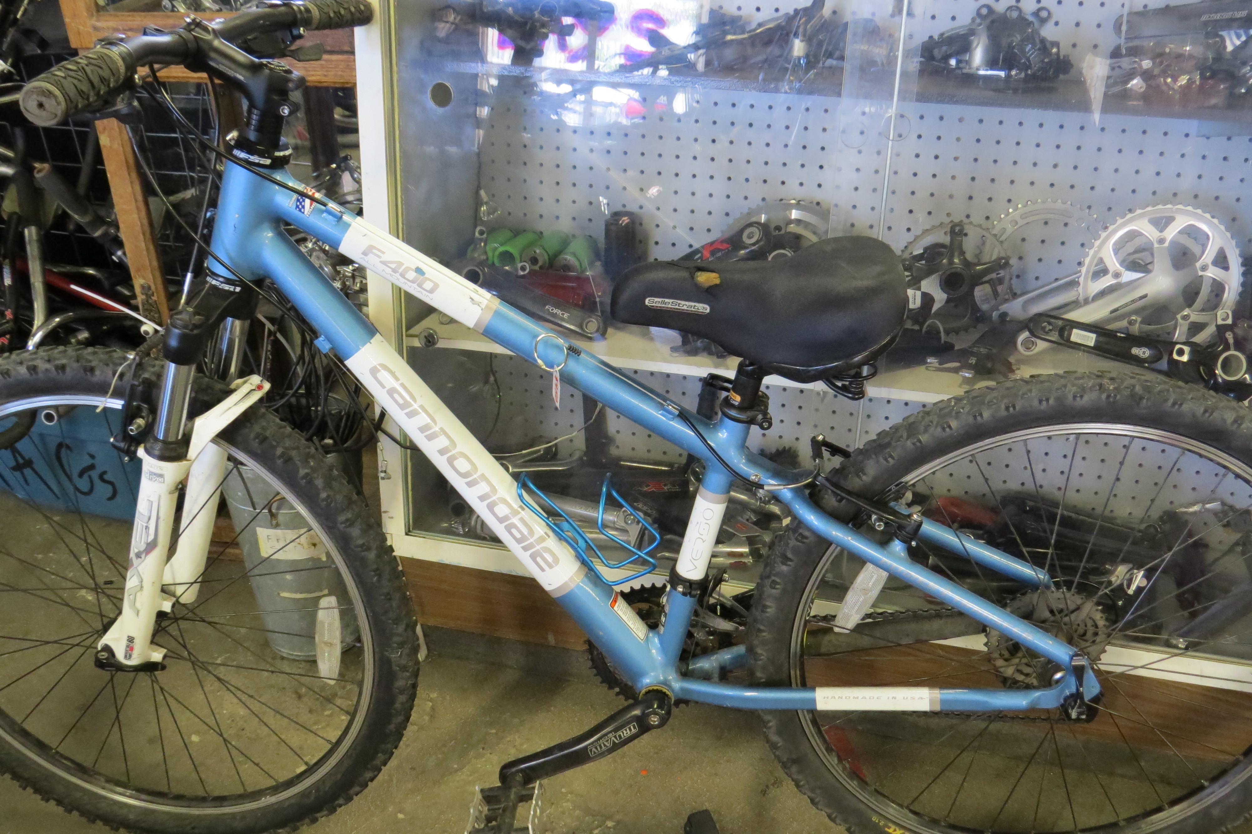Cannondale F400
