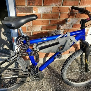 2003 Diamondback Dual Shock normal frame Blue