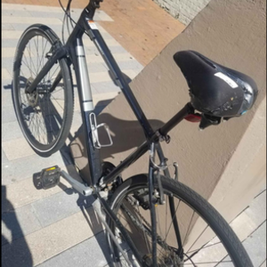 2011 Diamondback Insight Black, Silver, gray or bare metal, and Blue