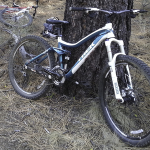 2012 Trek Lush White and Teal