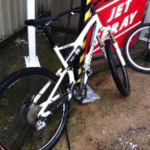 2010 Specialized Stumpjumper White