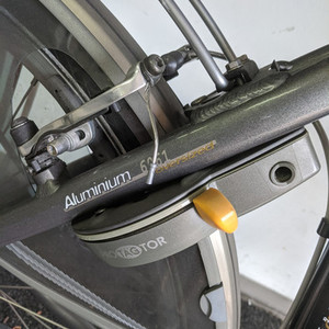 Gazelle Medeo Track and Trail Silver, gray or bare metal