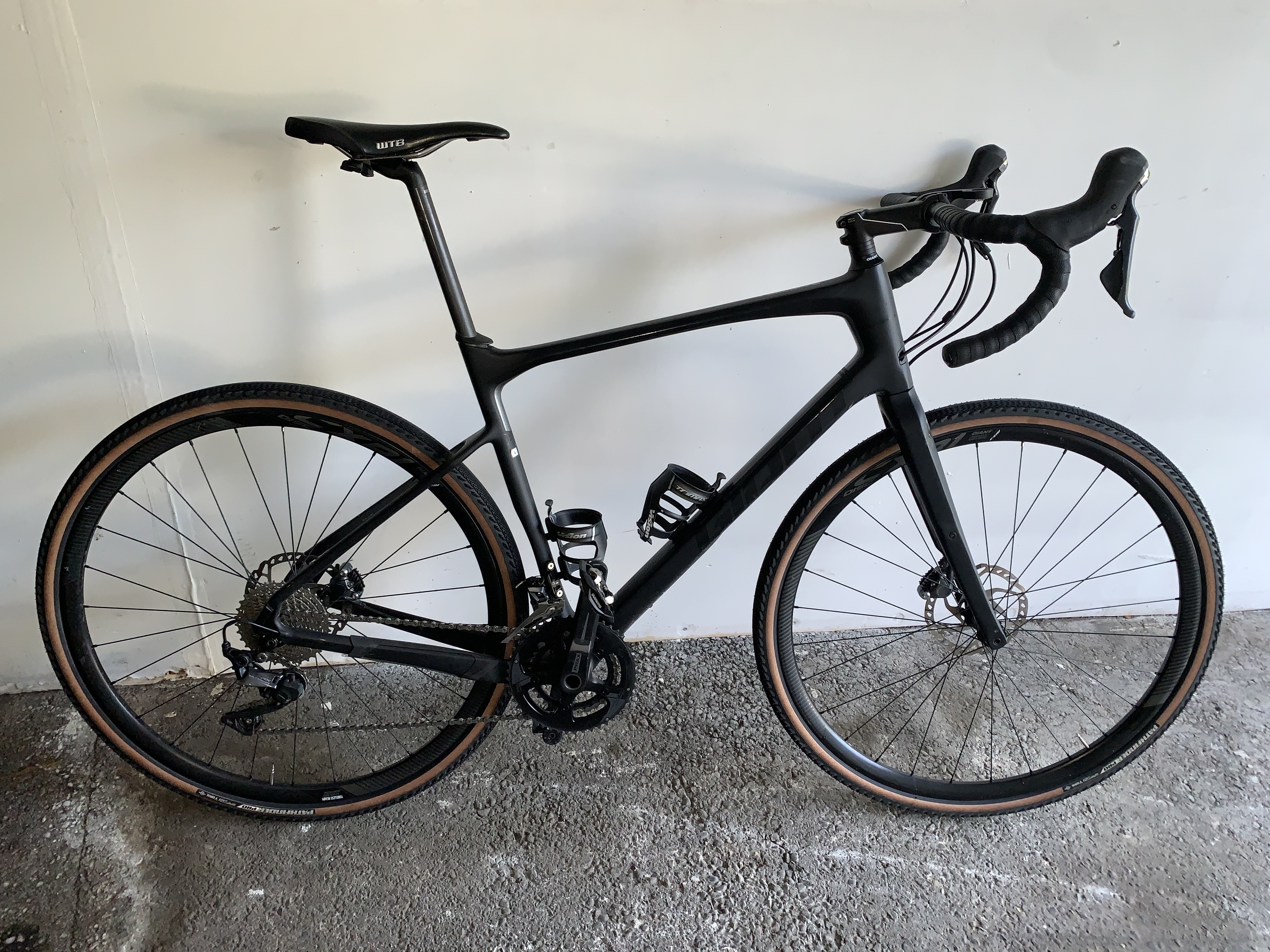 2019 Giant Revolt Advanced 0