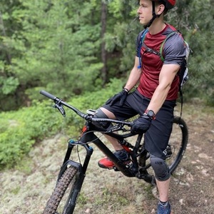 2019 Specialized Stuntjumper Comp Carbon Black