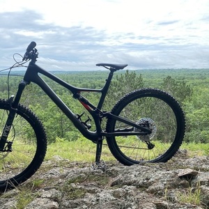 2019 Specialized Stuntjumper Comp Carbon Black