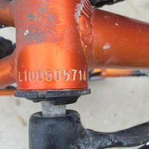 2010 Genesis OV 92940 Orange