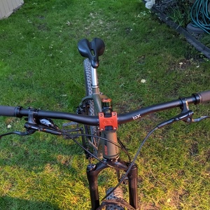 Northrock XC00 Silver, gray or bare metal