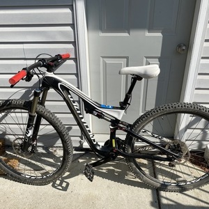 2013 Specialized Stumpjumper FSR Comp Carbon 29 Black and White