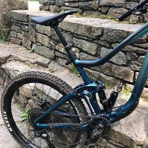 2020 Giant ALUXX SL ALUMINUM FRAME Lightweight a... Blue